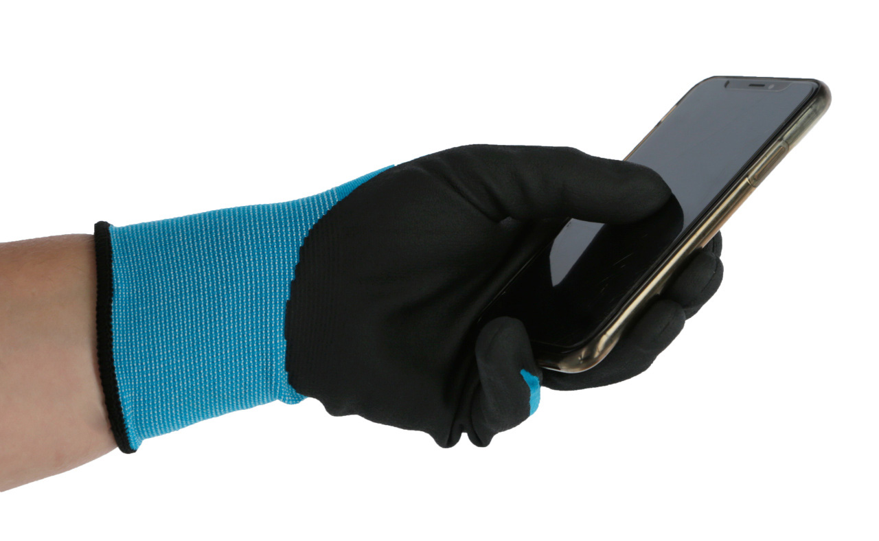Anwendungsbeispiel Keron Handschuh EasyTouch für Montage und Arbeit