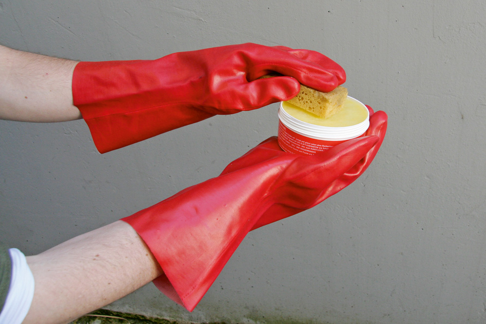 Anwendungsbeispiel für Keron Schutzhandschuh PVC Protecton